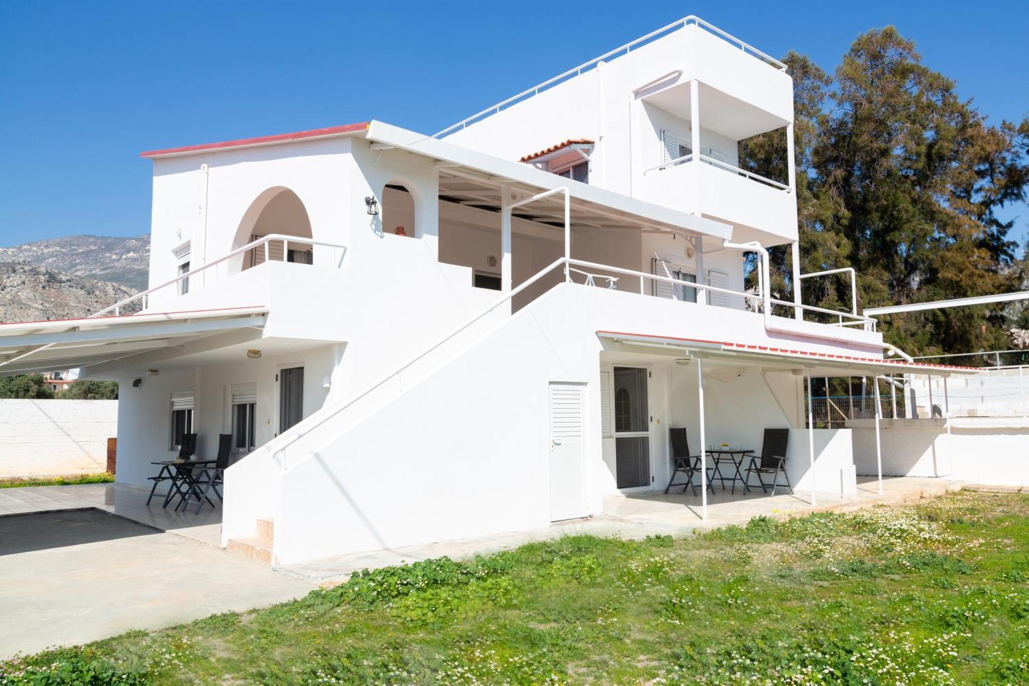 Kineta Seaside Summer Apartments Экстерьер фото